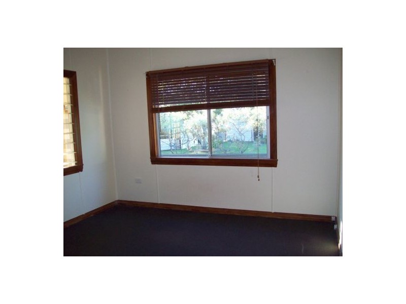 27 Moreton Terrace, Beachmere QLD 4510