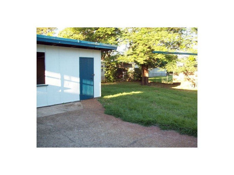 27 Moreton Terrace, Beachmere QLD 4510