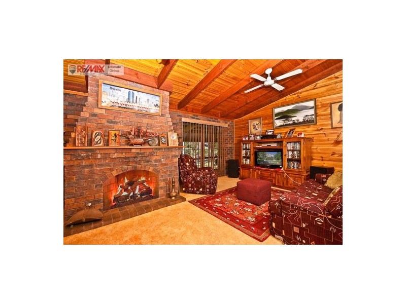 8 Aylward Rd, Ningi QLD 4511