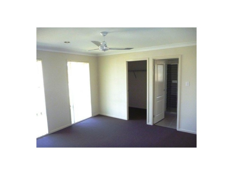 10 Thistle St, Upper Caboolture QLD 4510