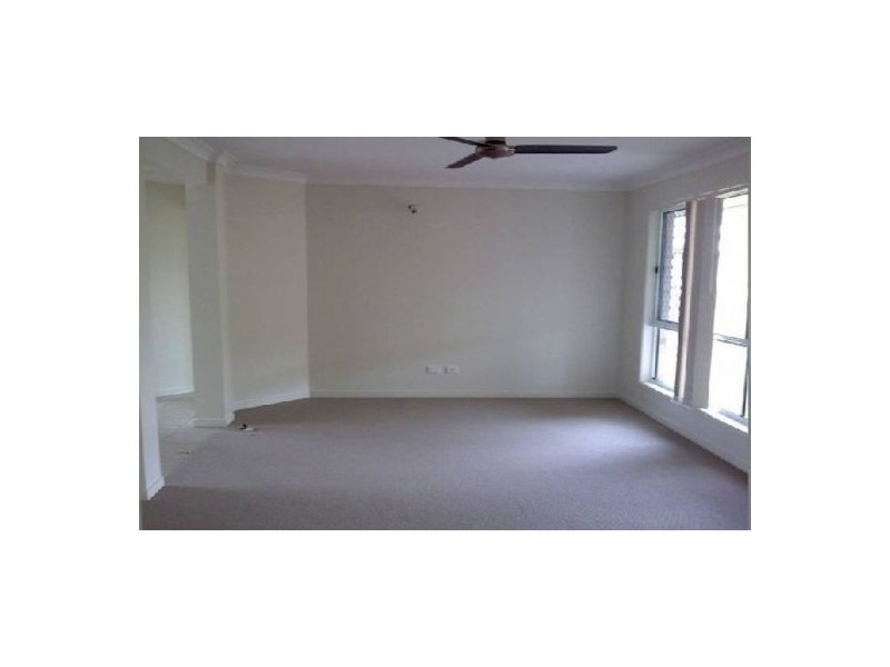 2 Wallaby Place, Morayfield QLD 4506