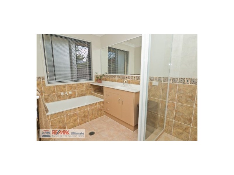 10 Lightwood Place, Narangba QLD 4504