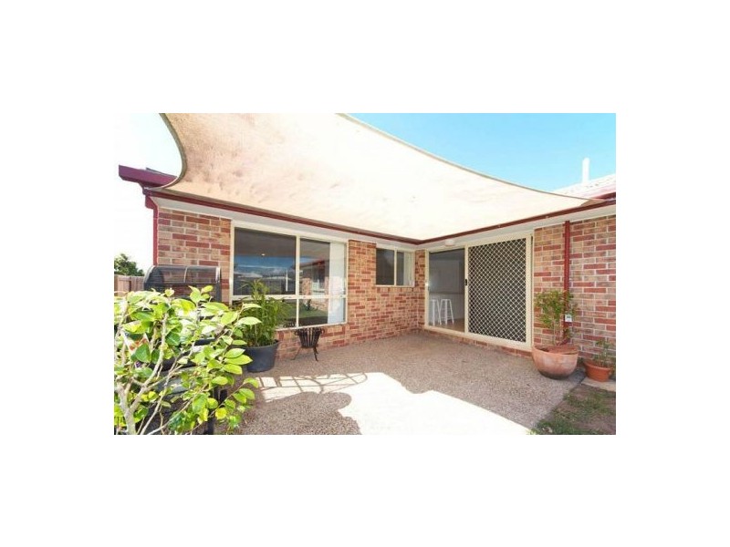 20 Tallow Street, Sandstone Point QLD 4511