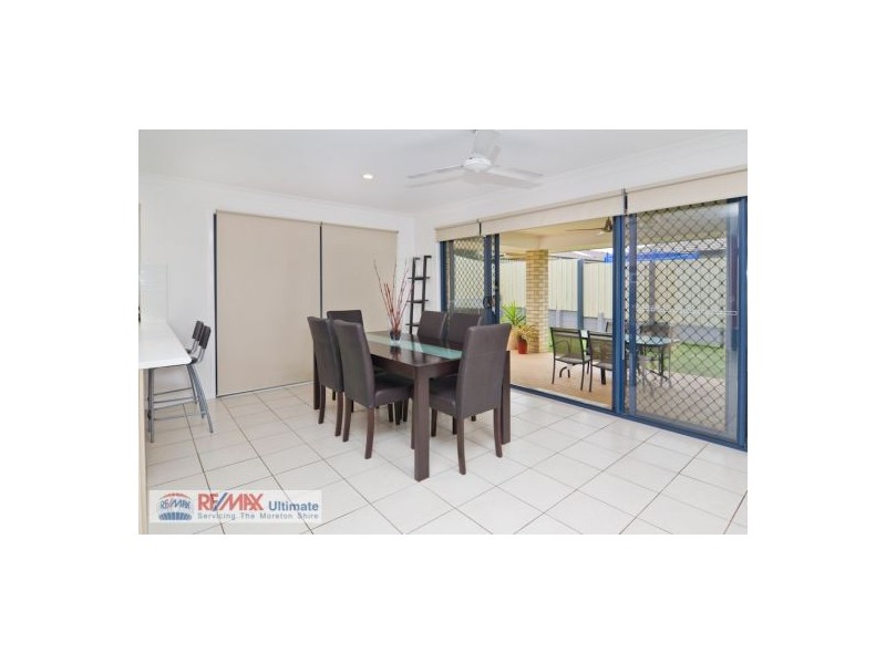 27 Hollywood Avenue, Bellmere QLD 4510
