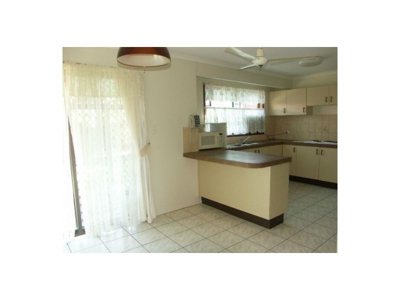 4 Constantia Drive, Petrie QLD 4502