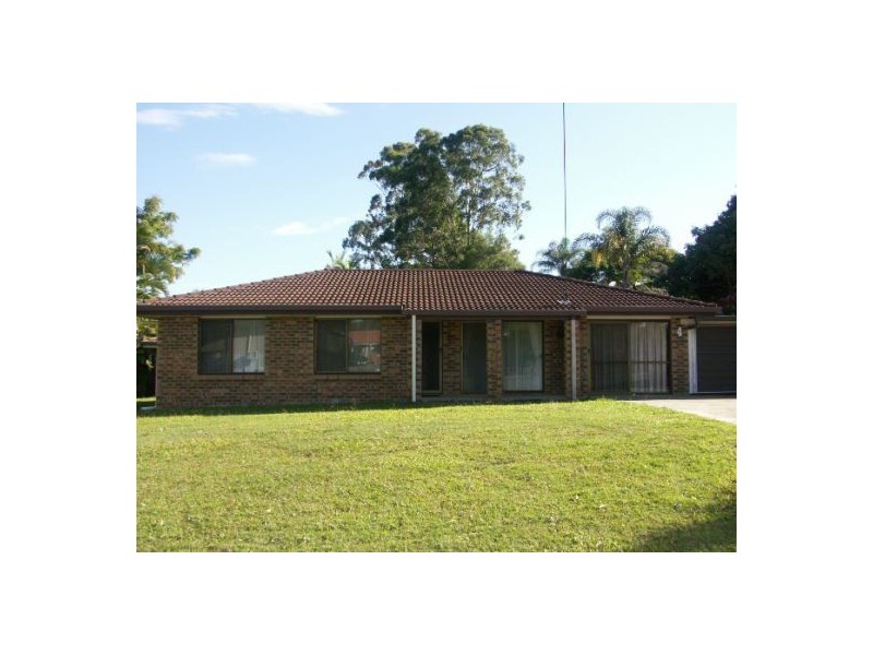 4 Constantia Drive, Petrie QLD 4502