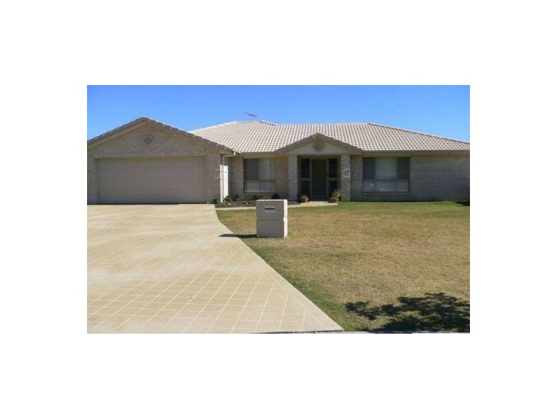 10 Henley Court, Bellmere QLD 4510