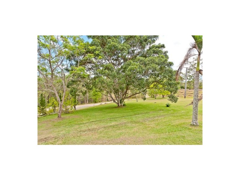 126 W Lindsay Road, Wamuran QLD 4512