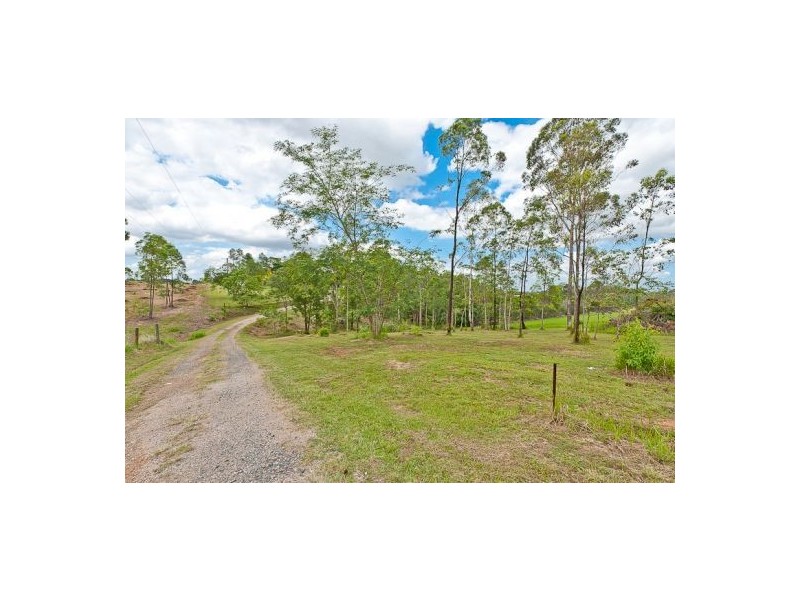 126 W Lindsay Road, Wamuran QLD 4512