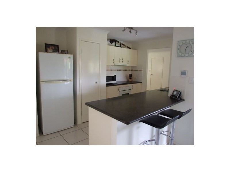 7 Burns Parade, Kallangur QLD 4503