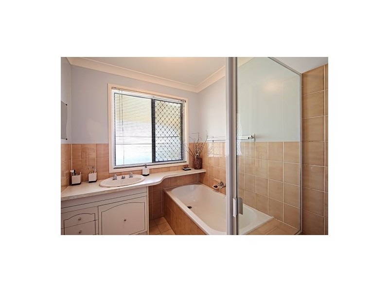 31 Emerson Drive, Morayfield QLD 4506