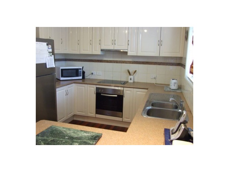 63 Folkstone Avenue, Albany Creek QLD 4035