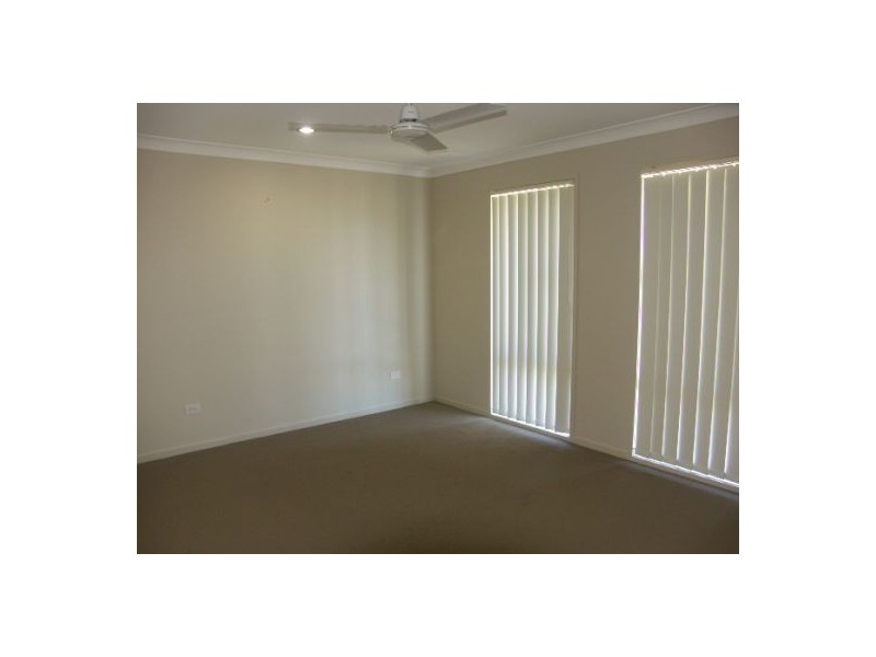 8 Redcedar Place, Morayfield QLD 4506