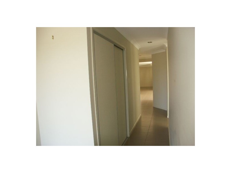 8 Redcedar Place, Morayfield QLD 4506