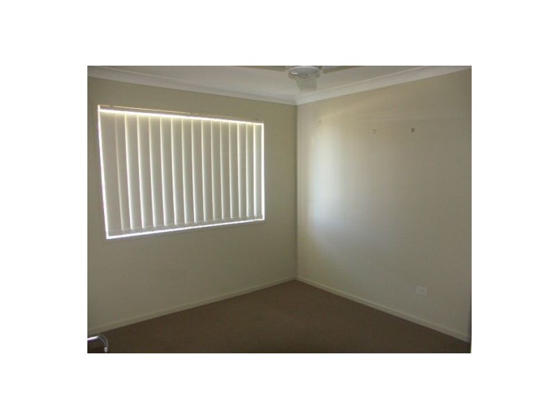 8 Redcedar Place, Morayfield QLD 4506