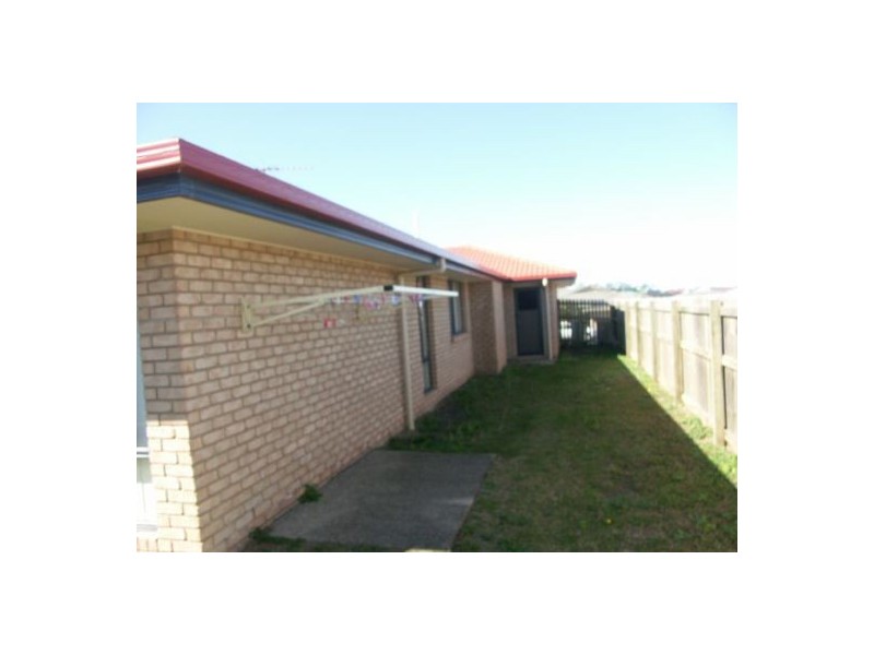 8 Redcedar Place, Morayfield QLD 4506