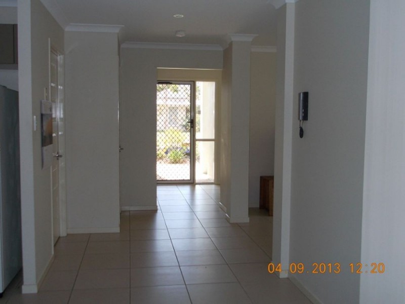 17 Adam Street, Beachmere QLD 4510