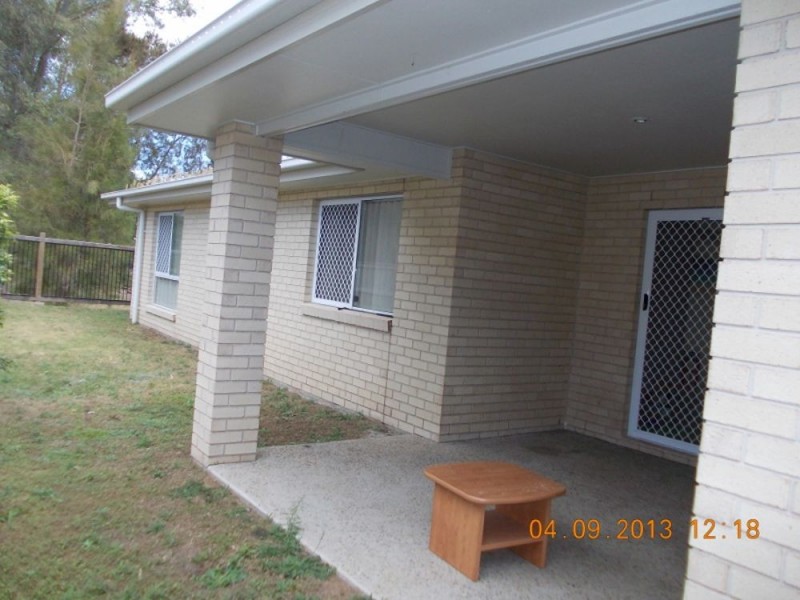 17 Adam Street, Beachmere QLD 4510