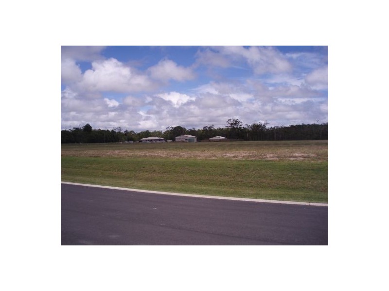 4 Great Knot  Pl, Boonooroo QLD 4650