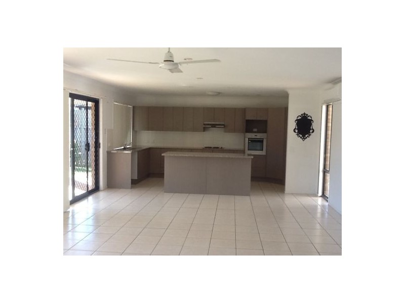 4 Hind Court, Bellmere QLD 4510