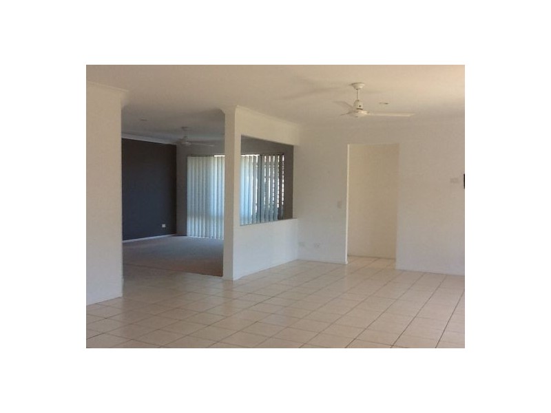 4 Hind Court, Bellmere QLD 4510