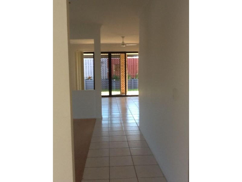 4 Hind Court, Bellmere QLD 4510