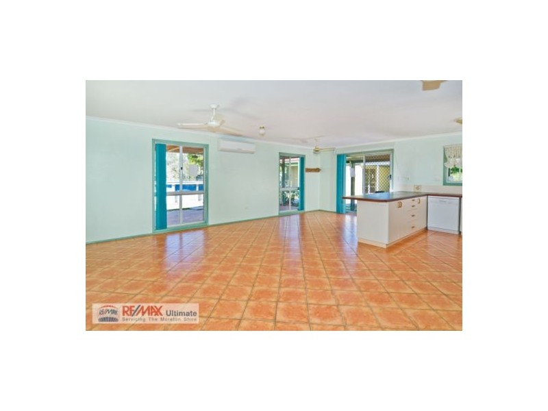 1-5 Hauton Rd, Morayfield QLD 4506