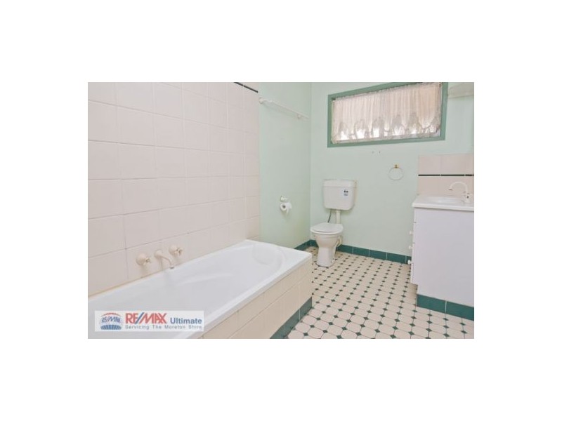 1-5 Hauton Rd, Morayfield QLD 4506