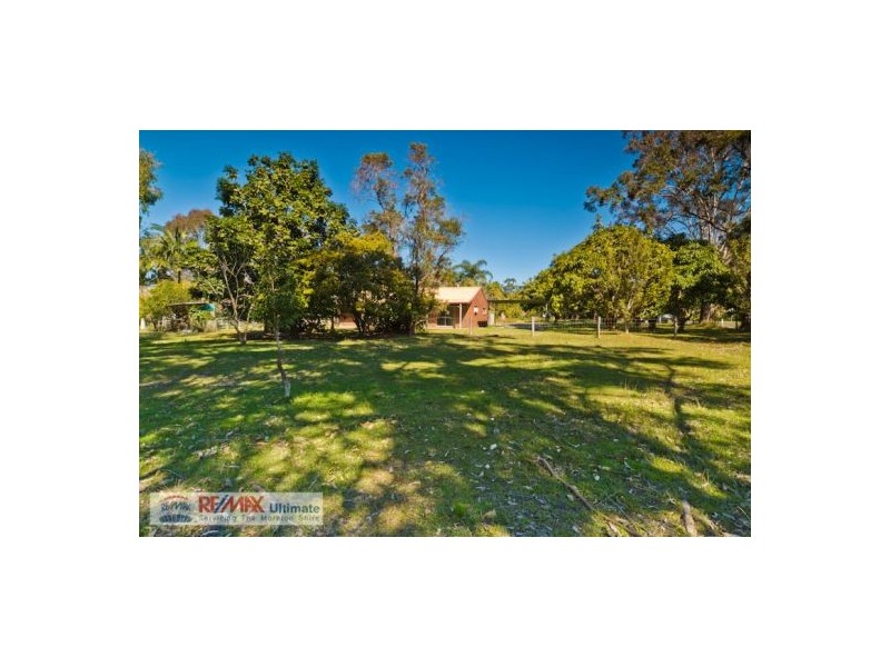 1-5 Hauton Rd, Morayfield QLD 4506