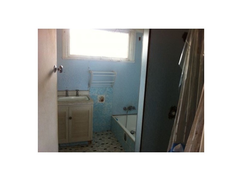 42 Hedge Street, Strathpine QLD 4500