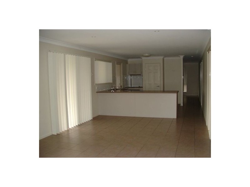 1 Sellens Ct, Ningi QLD 4511