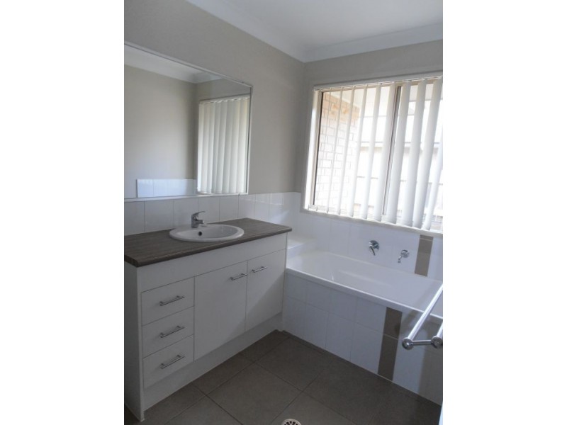 5 Thisitle Road, Morayfield QLD 4506