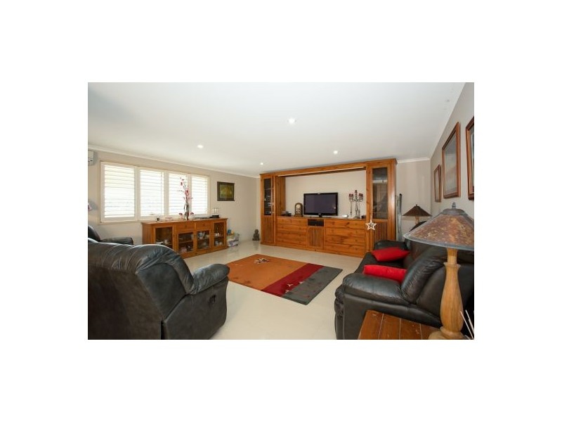 15 Clark Terrace, Sandstone Point QLD 4511