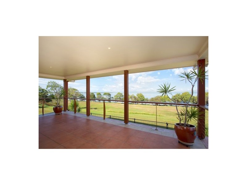 15 Clark Terrace, Sandstone Point QLD 4511