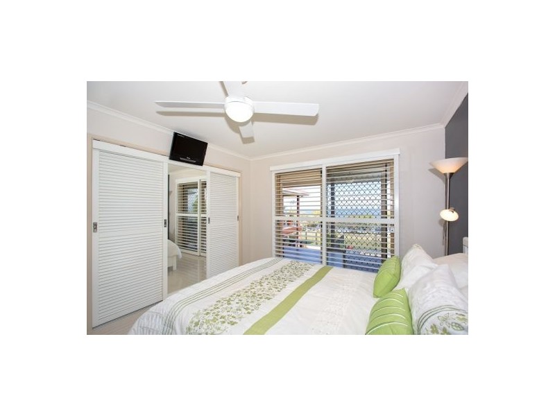 15 Clark Terrace, Sandstone Point QLD 4511