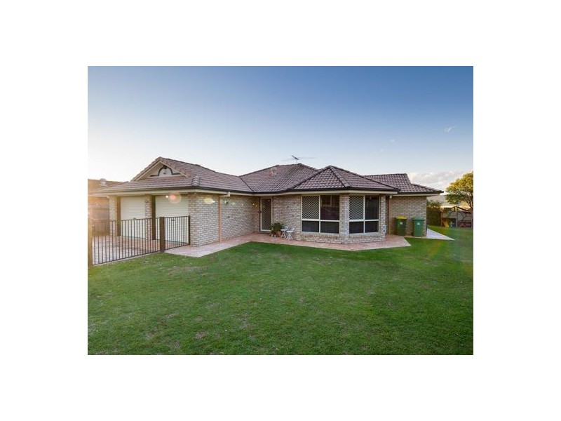 20 Wimbledon Drive, Morayfield QLD 4506