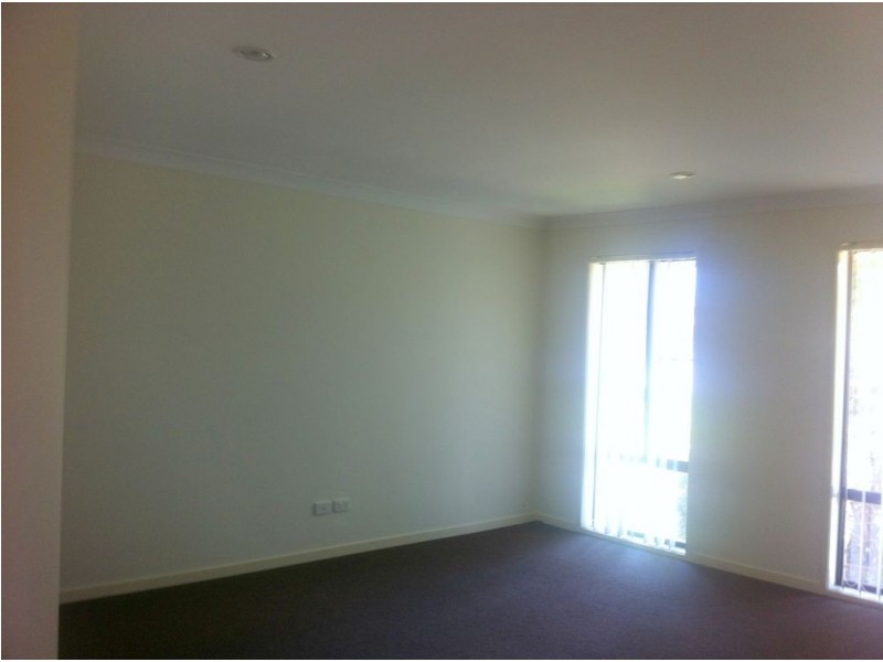 19 Eeles, Morayfield QLD 4506