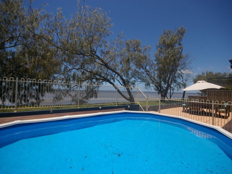 113 Biggs Ave, Beachmere QLD 4510