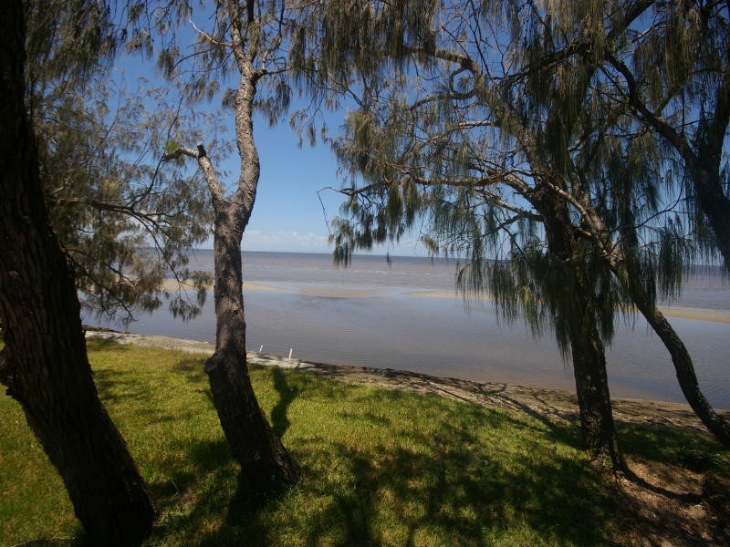 113 Biggs Ave, Beachmere QLD 4510