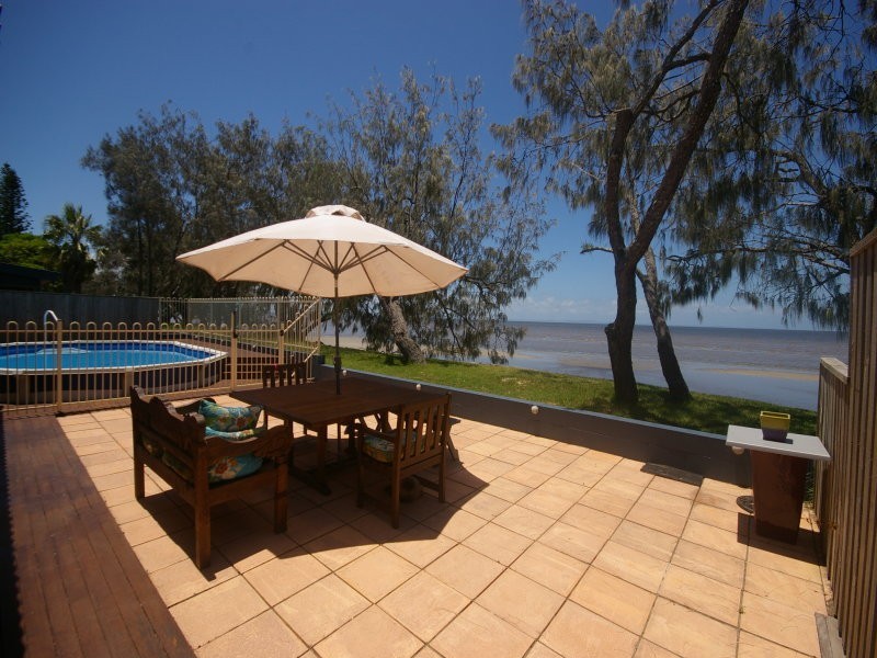 113 Biggs Ave, Beachmere QLD 4510