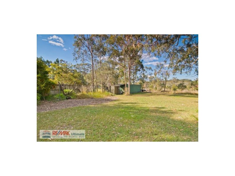 124 Hall  Rd, Elimbah QLD 4516