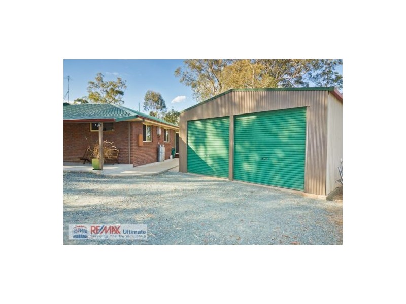 124 Hall  Rd, Elimbah QLD 4516