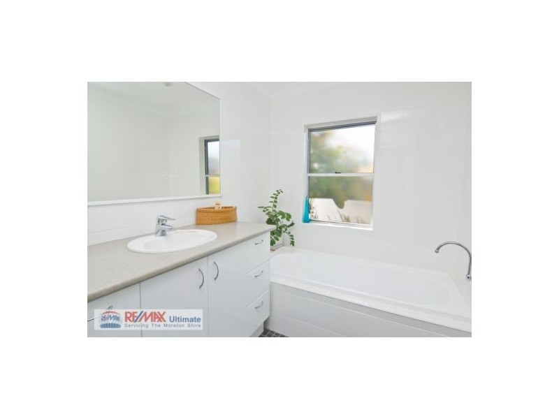 13 Lowry St, Woorim QLD 4507