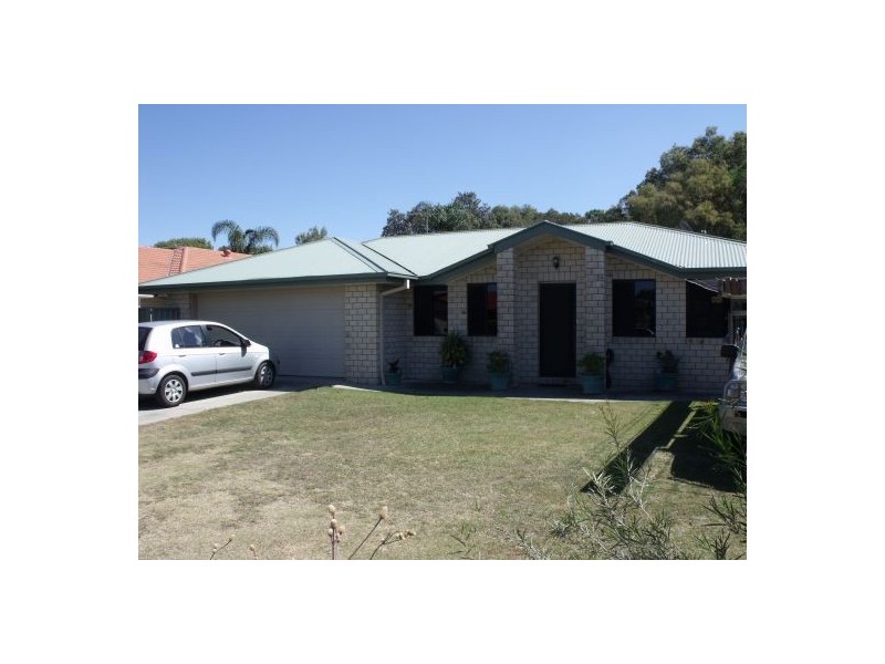 34 Columbia Drive, Beachmere QLD 4510