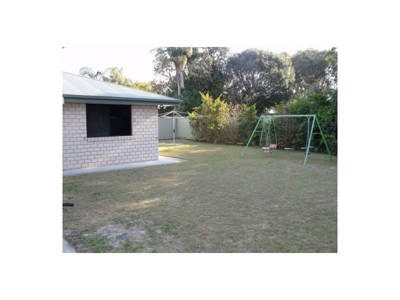 34 Columbia Drive, Beachmere QLD 4510