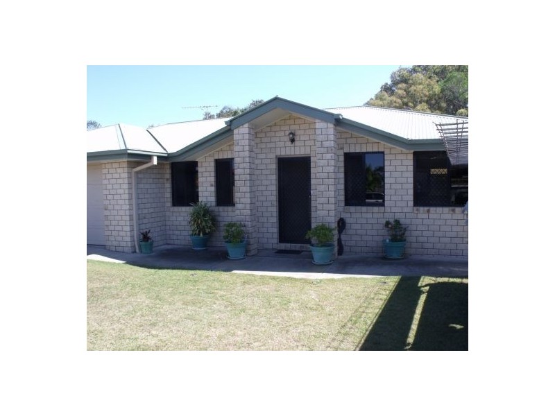 34 Columbia Drive, Beachmere QLD 4510