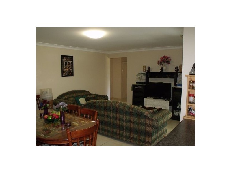 34 Columbia Drive, Beachmere QLD 4510