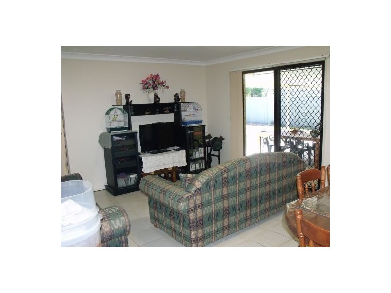 34 Columbia Drive, Beachmere QLD 4510