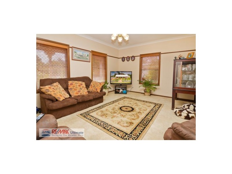 2 Lesley Avenue, Caboolture QLD 4510