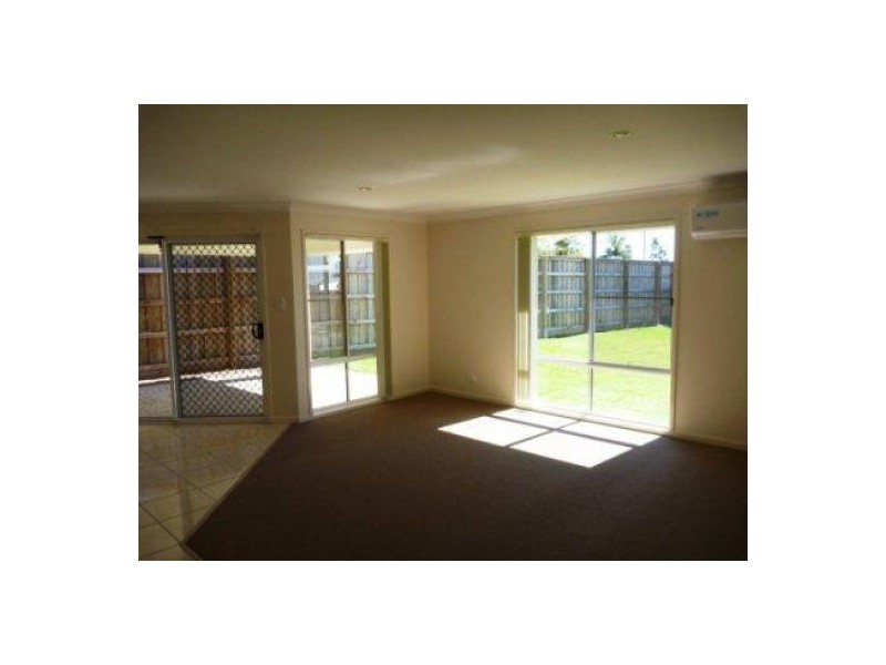 10 Mia Court, Morayfield QLD 4506